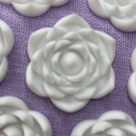 Kanjo Acupressure Pillow BNWOT - Picture 7 of 7